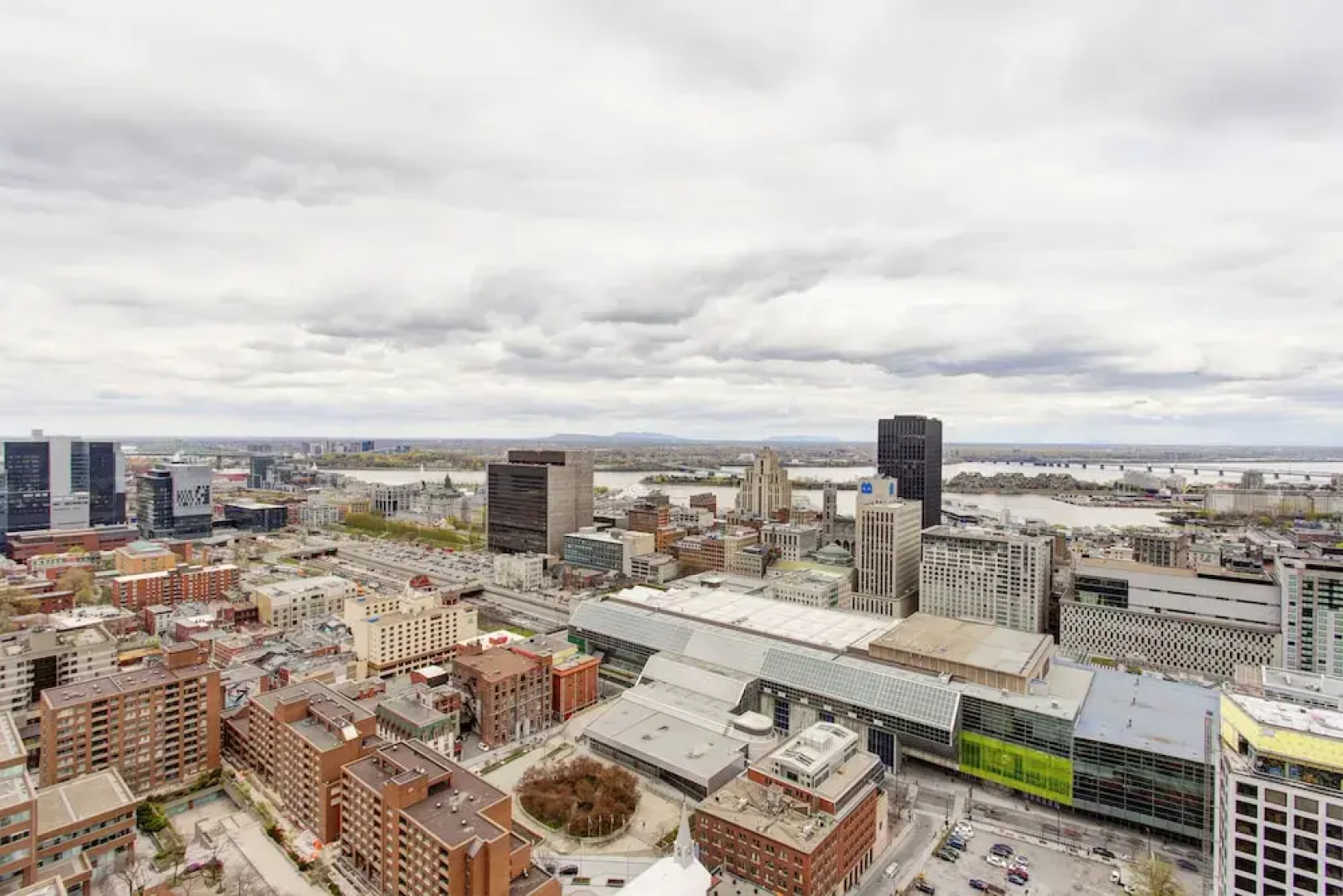 Place des Festivals Serviced Apartments by Hometrotting