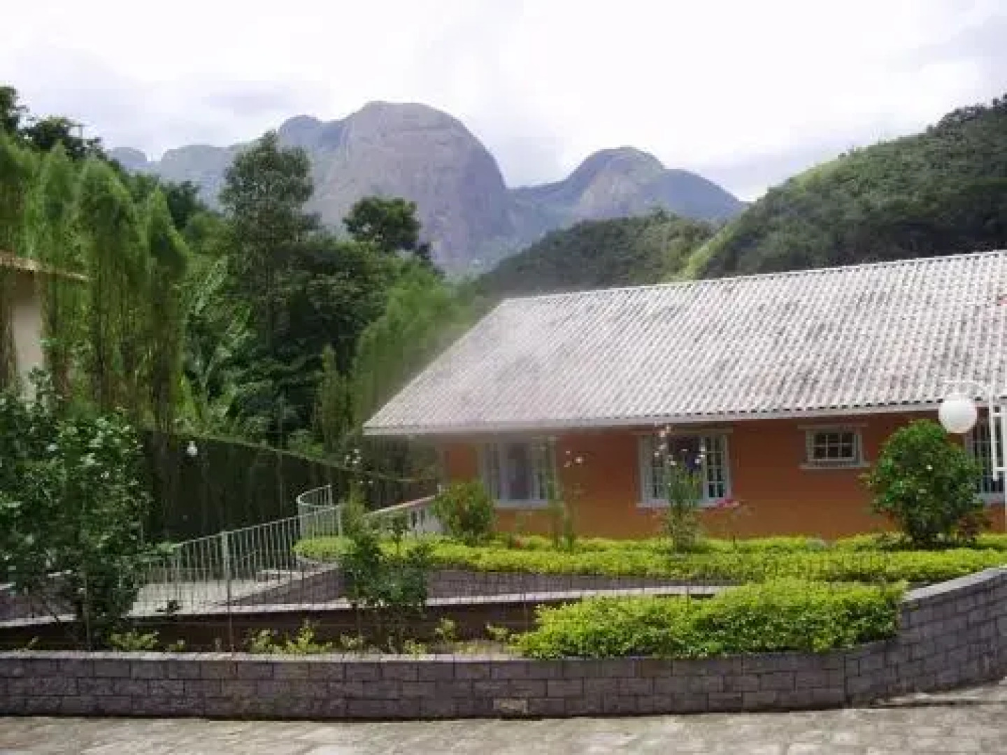 Nina-Flor Pousada Lumiar