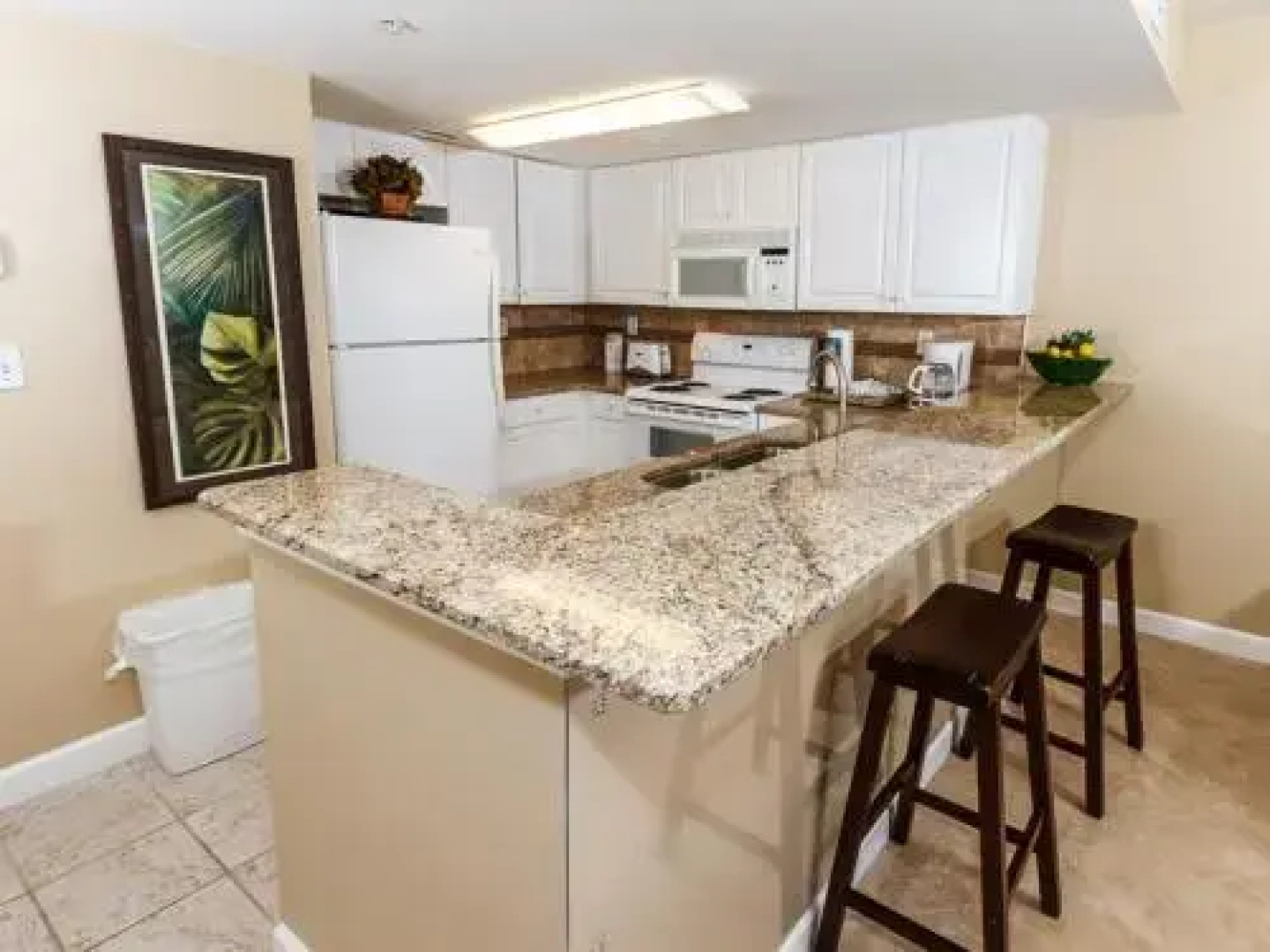Pelican Isle 410 by RedAwning