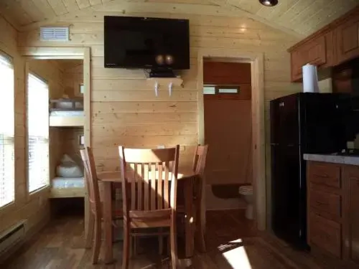 Palm Springs Camping Resort Cottage 1