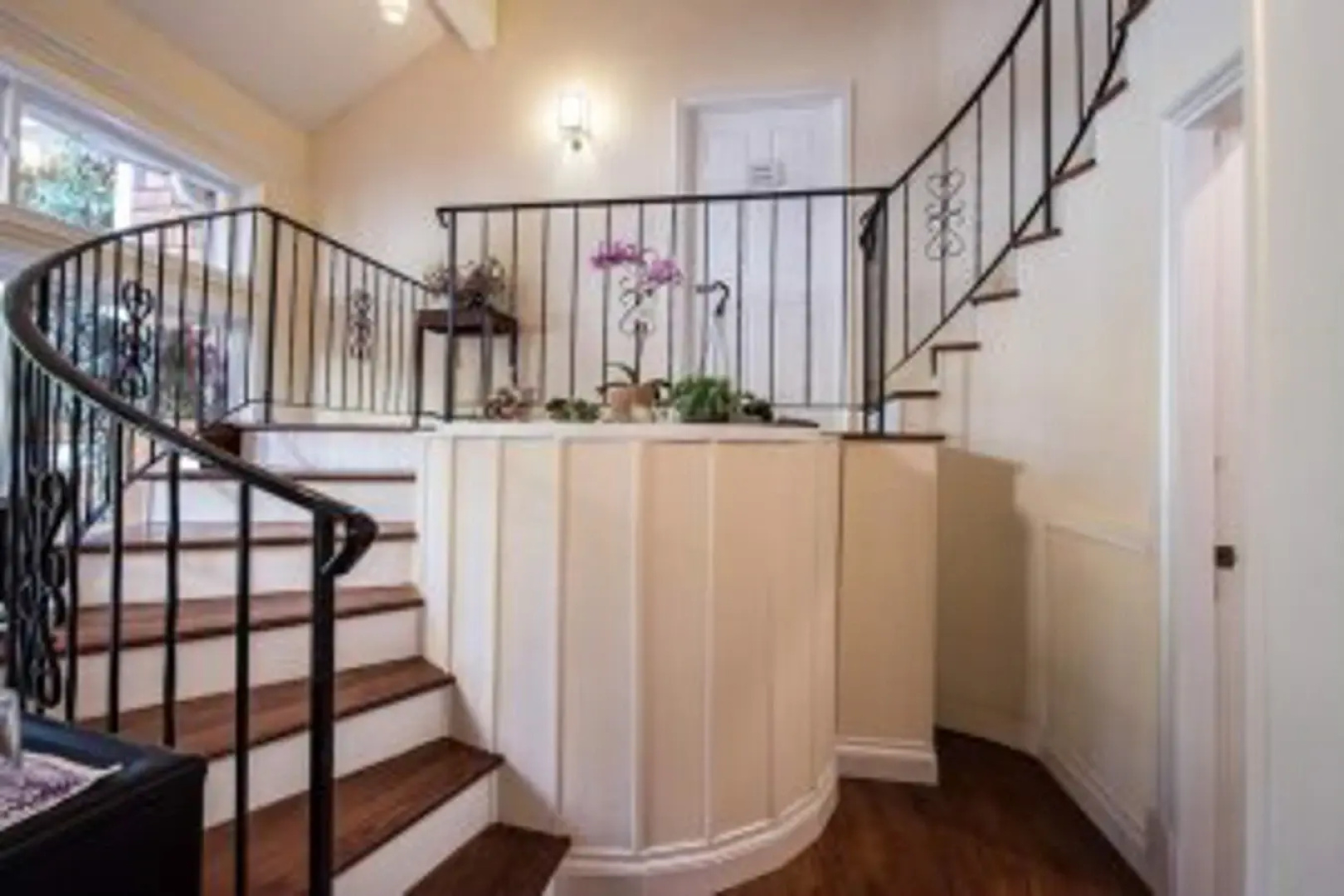 Whitley House Bed & Breakfast