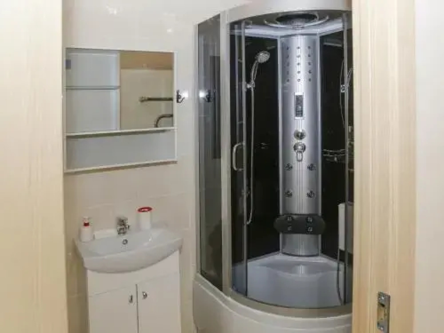 VIN service Atbrivosanas alley 101