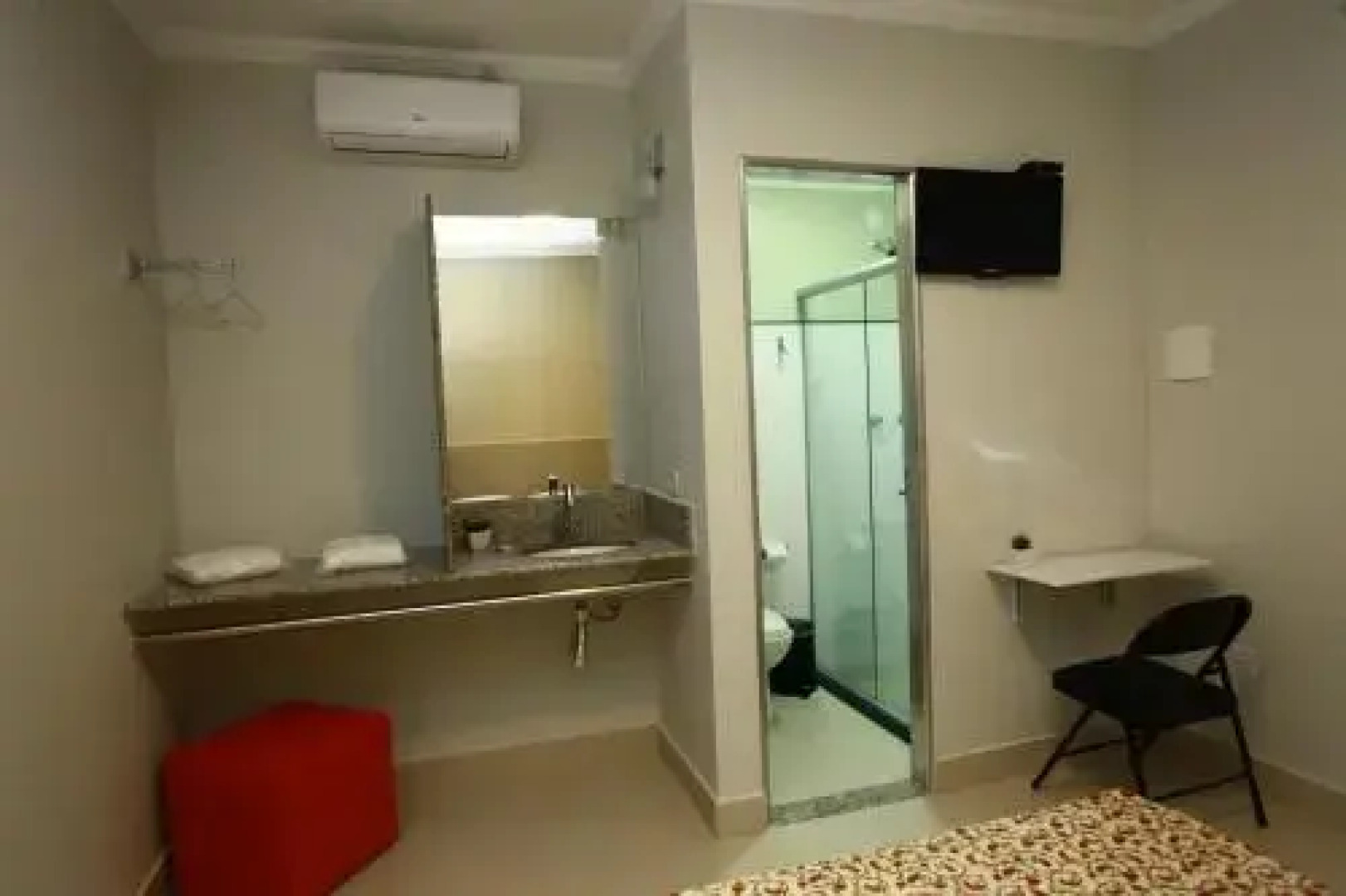 OYO Hotel Economy