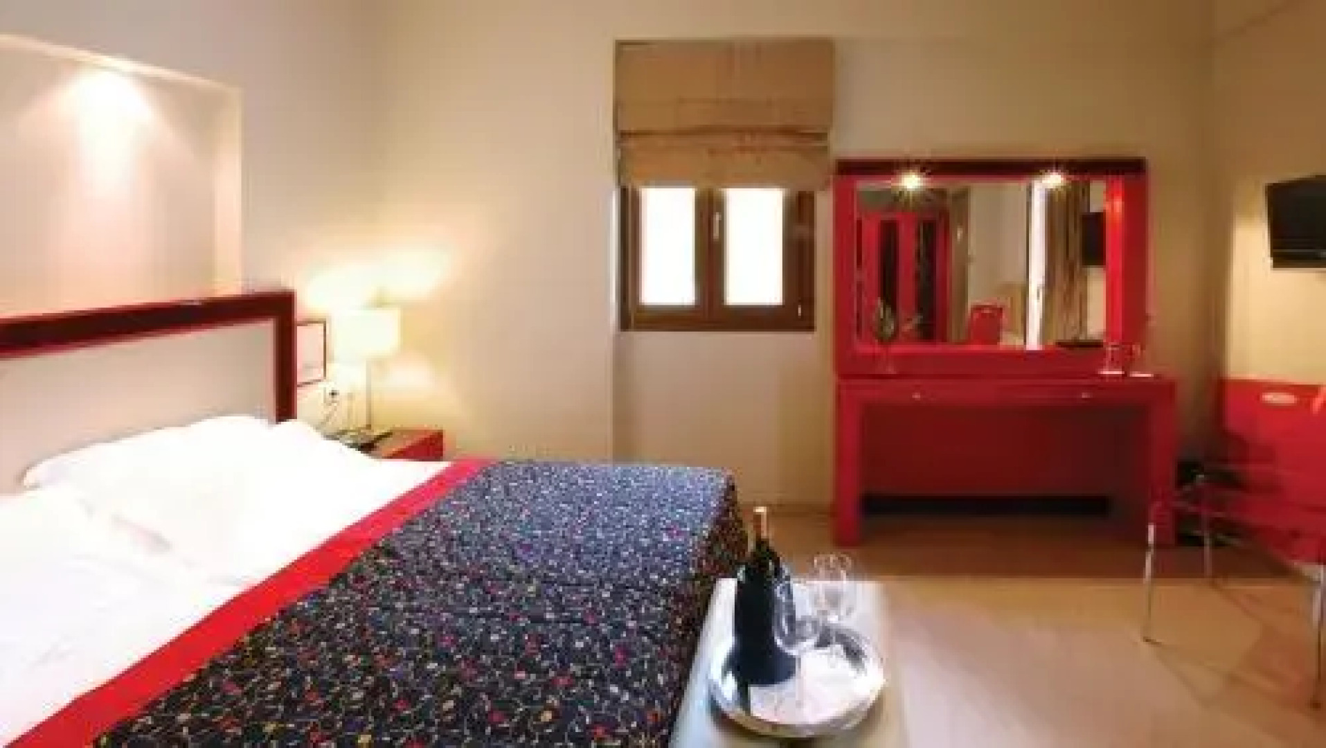 Lagadia 4 Seasons Hotel