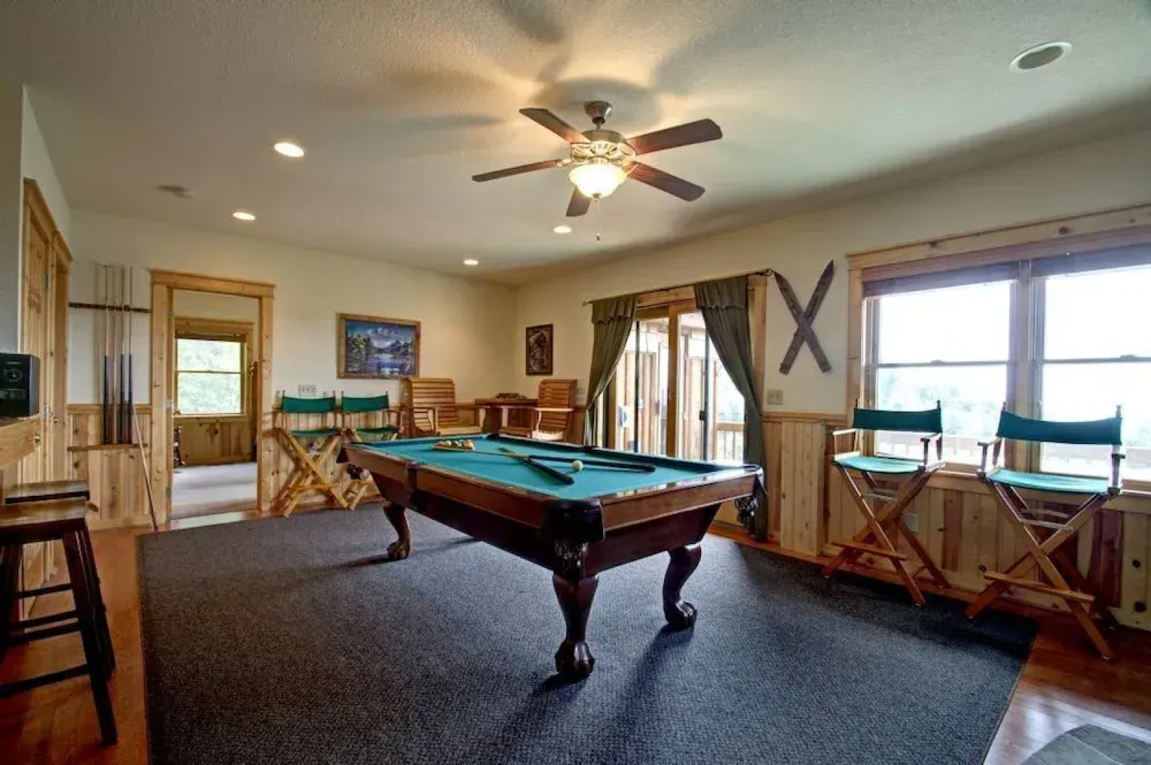 Flatlanders' Retreat - 4 Br Cabin