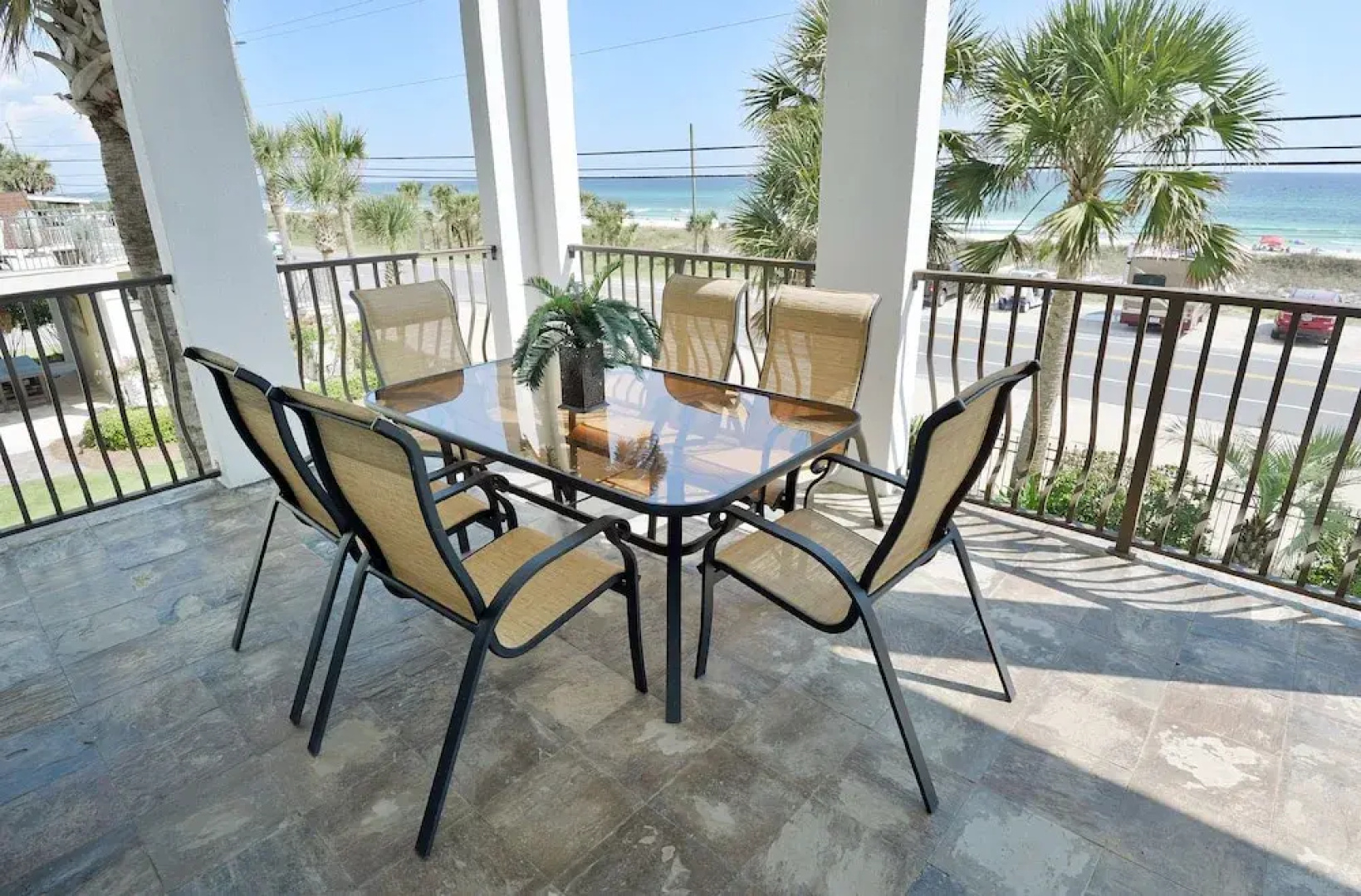 Front Beach House 19404