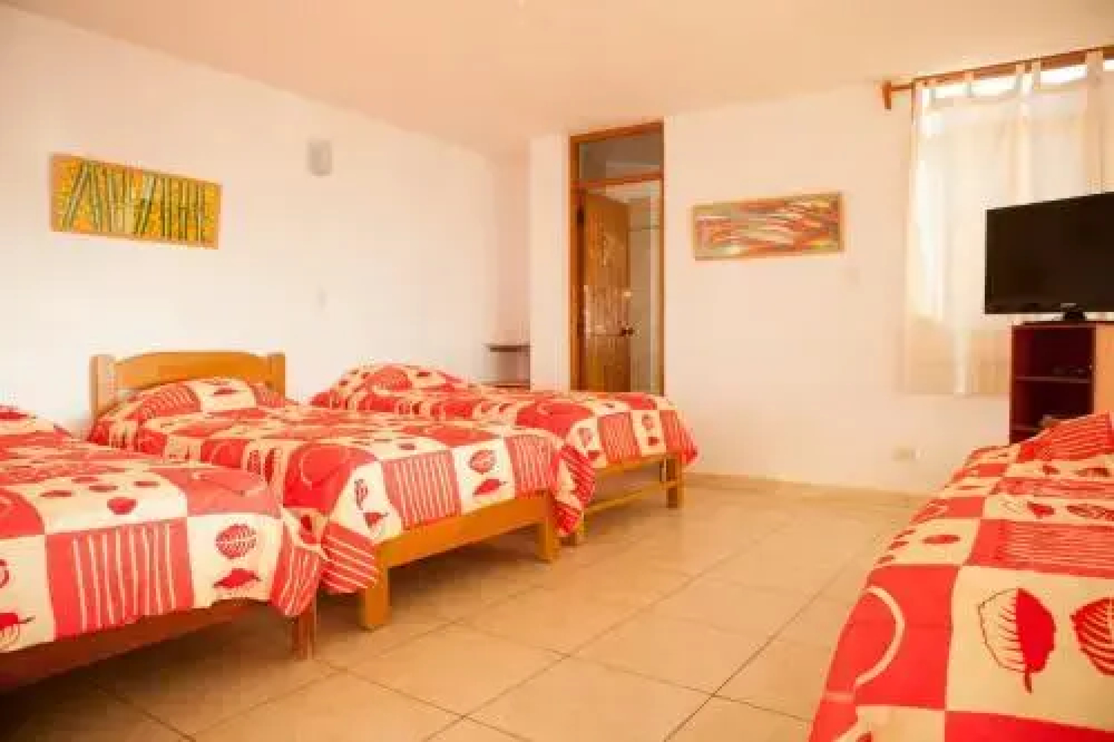 Lobitos Surf House