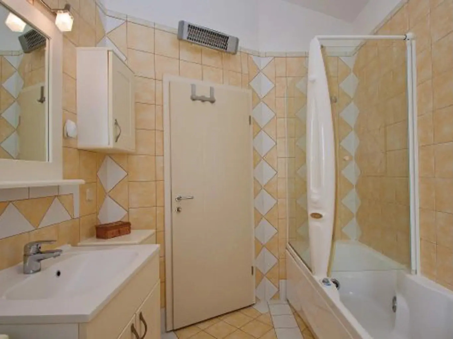 Holiday Home Dori (LBN394)