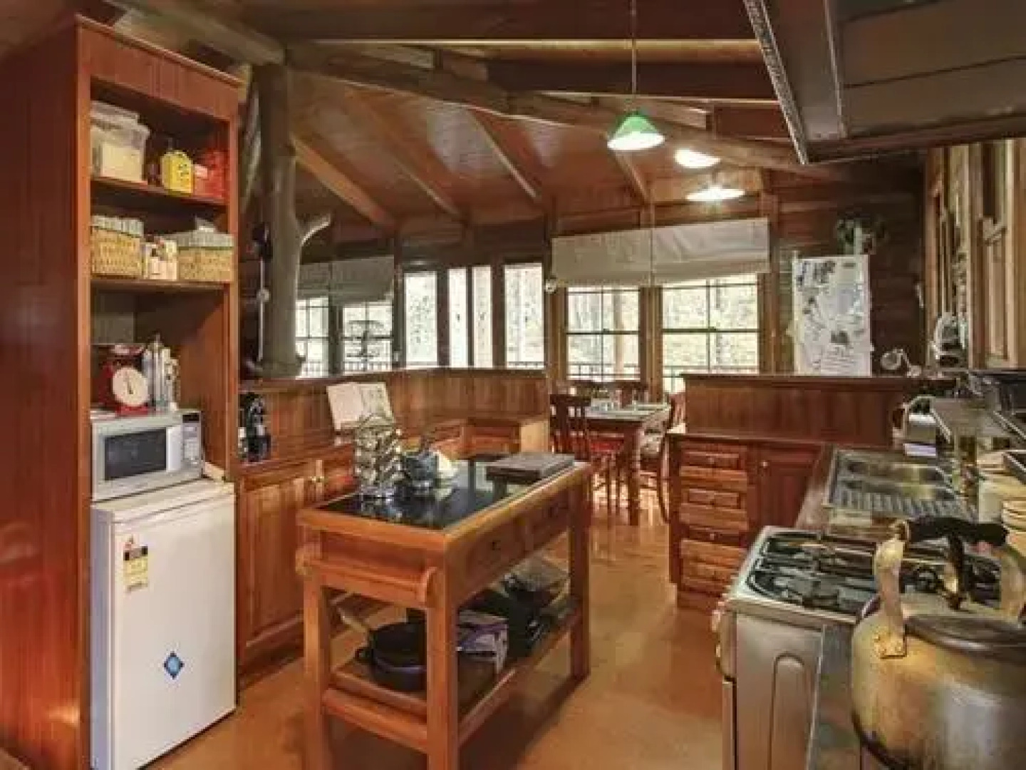 Wombat Valley Wild Country Cabins