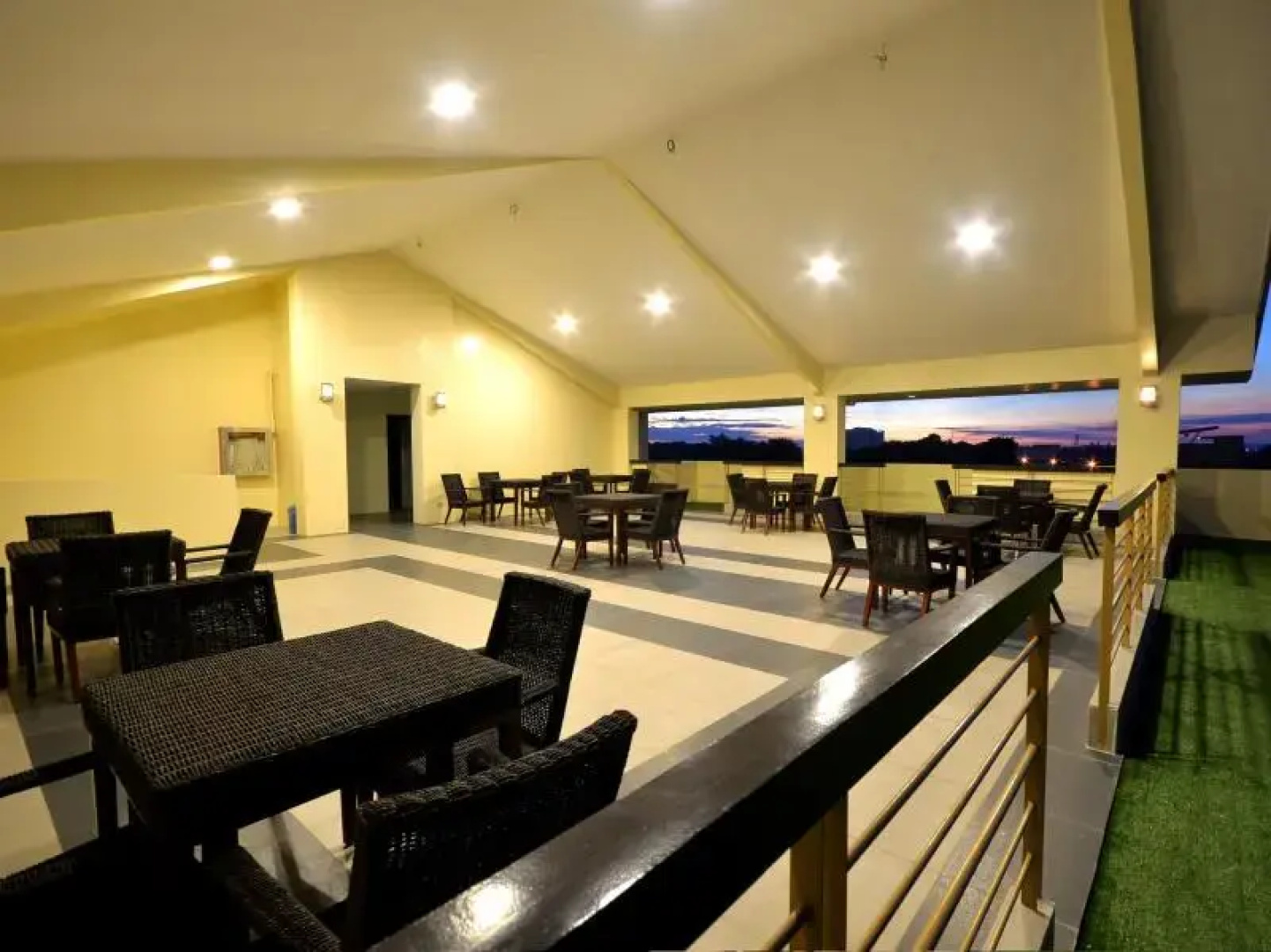 Hamilton Business Inn
