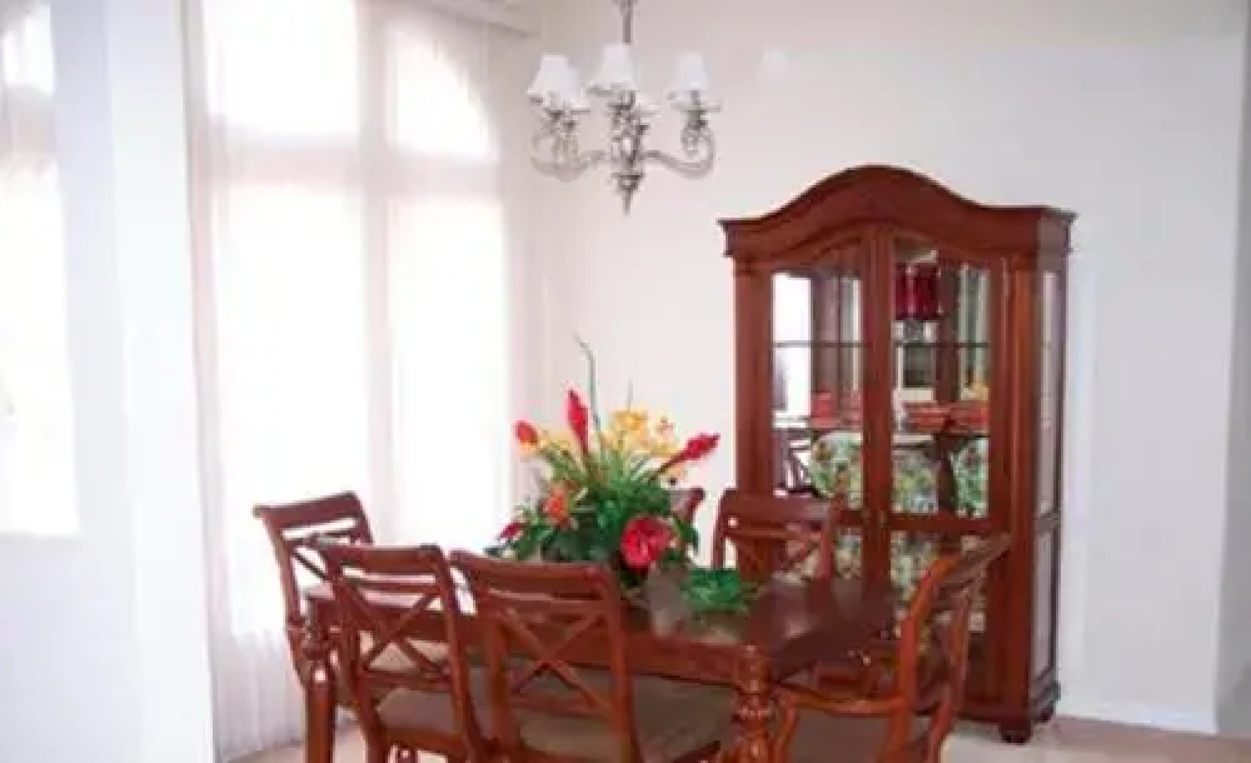 The Bunratty Manor - 3 Br home by RedAwning