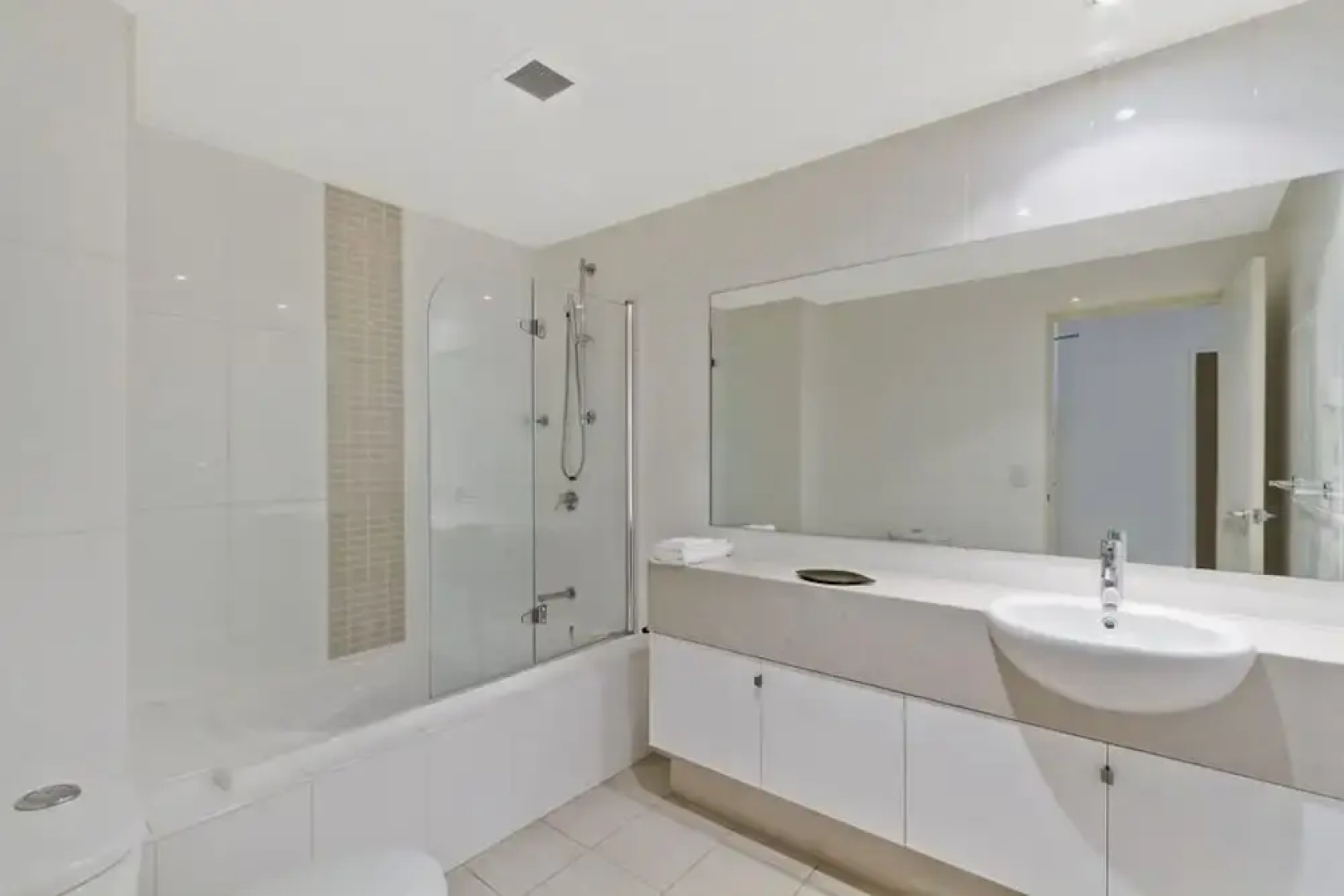 Coast Luxury Apartments 3