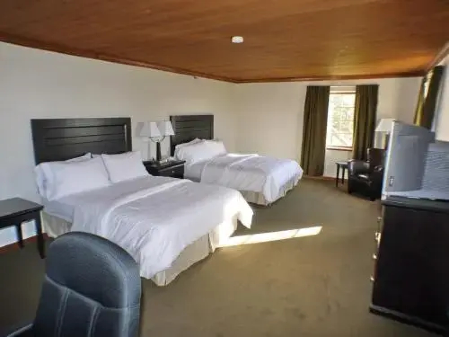 Riverview Lodge
