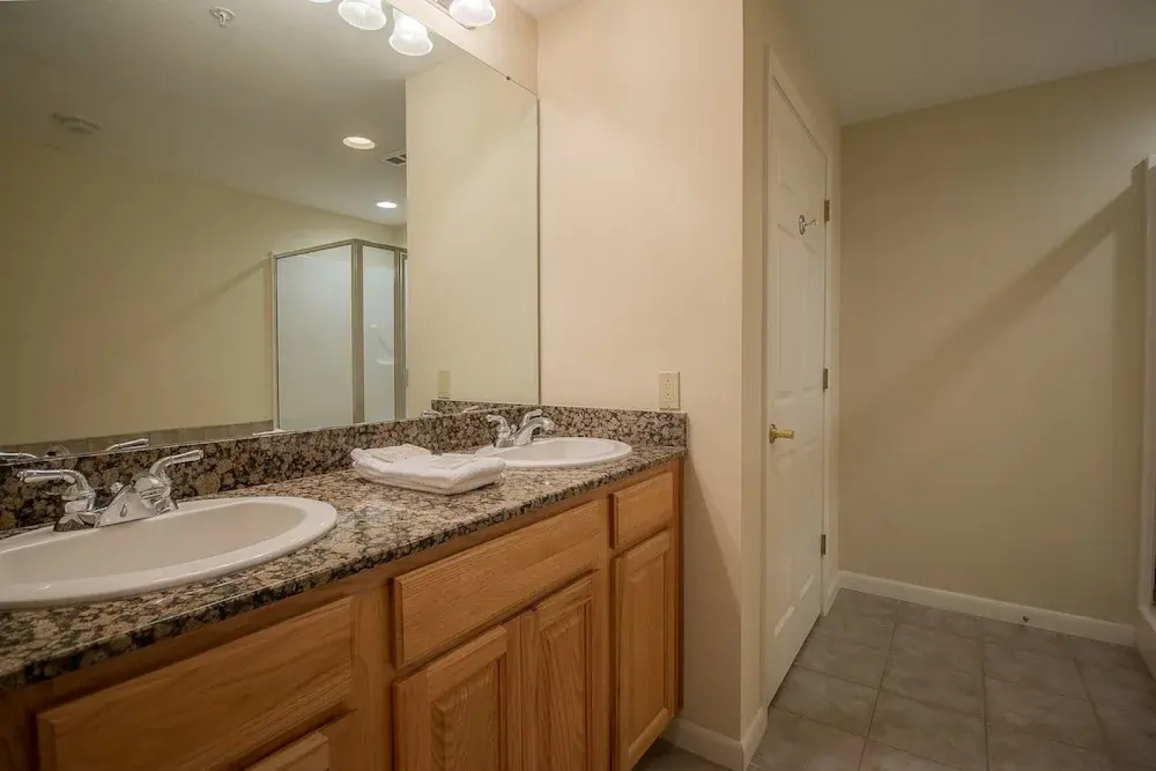 Legacy Towers-Legacy I 1206