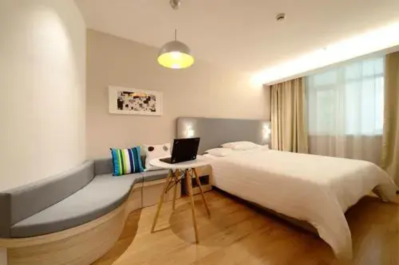 Hanting Hotel Shenzhen Baoan Songgang Metro Station
