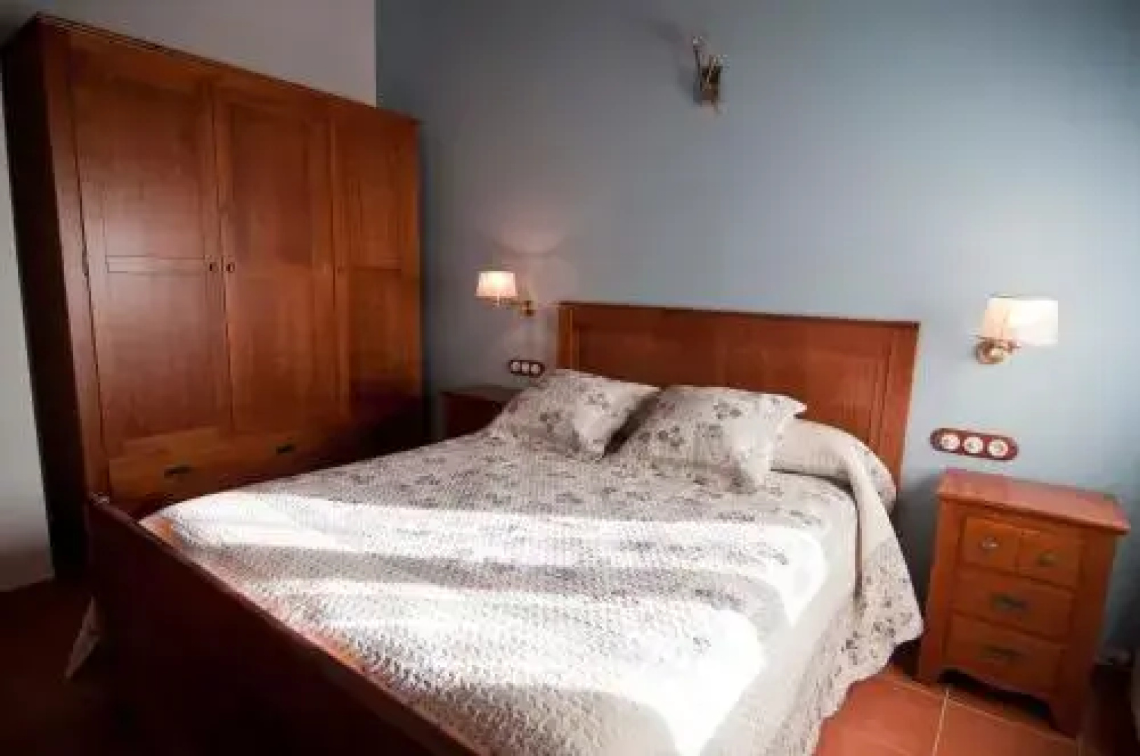 Apartamentos Turísticos Sanahuja