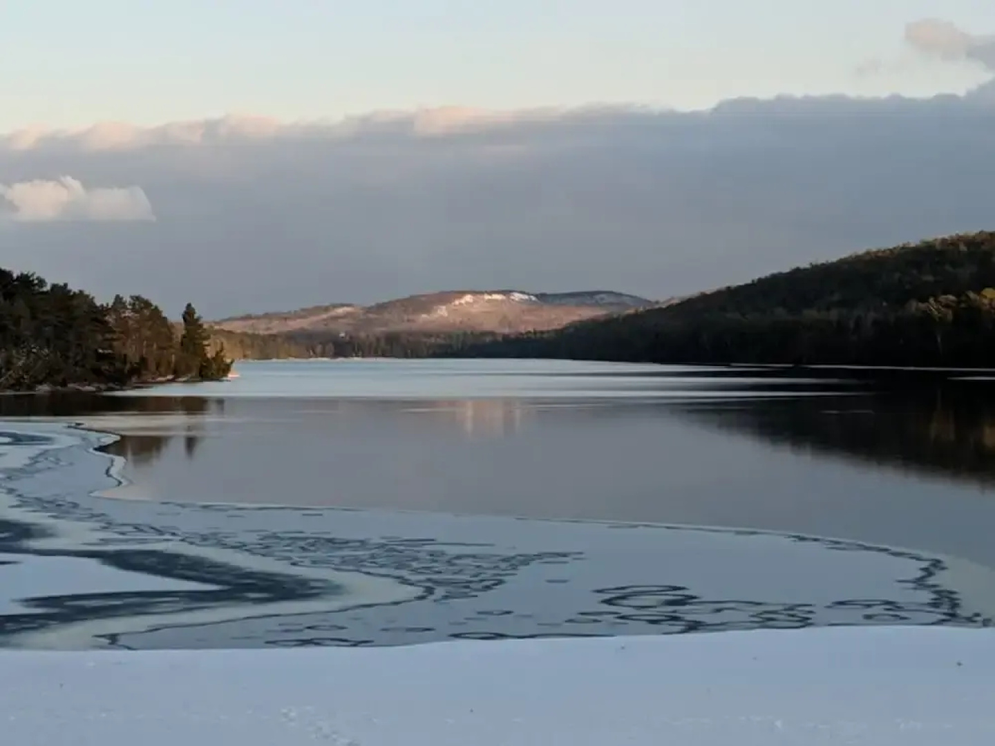 Lake Fanny Hooe Resort-2 bed With Balcony #12 1 Bedroom 1 Bathroom Hot