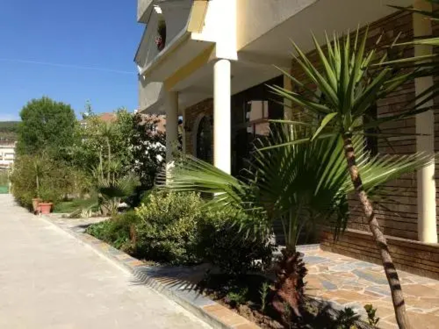 Red Rose Guest House