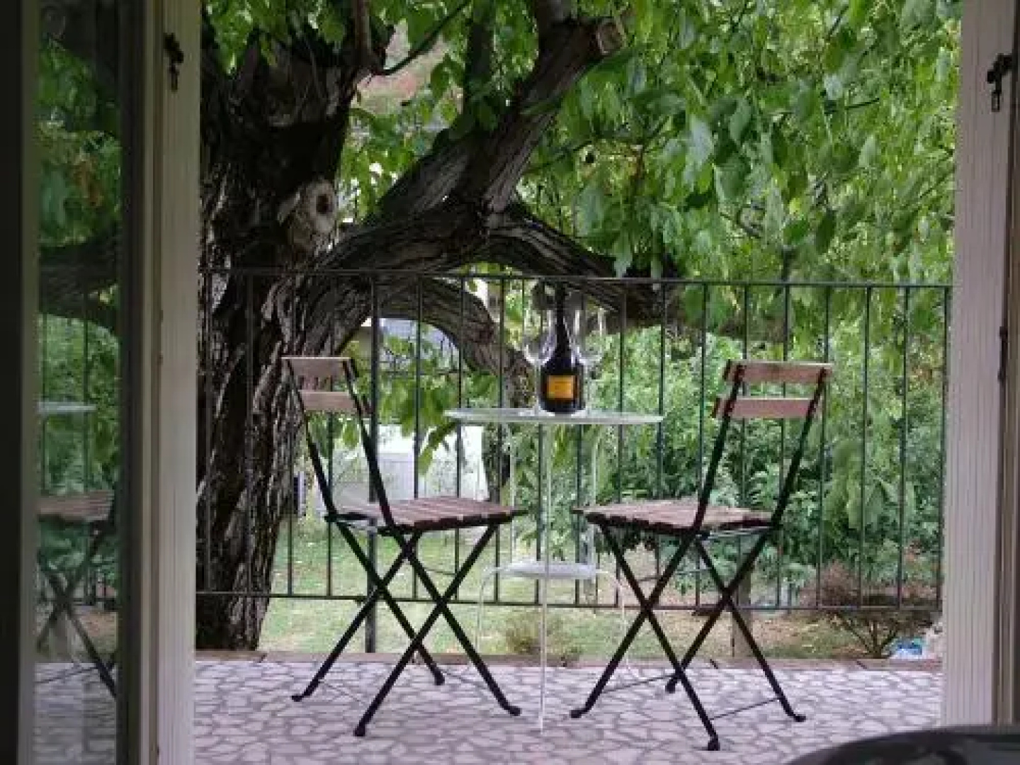 Il Noce alla Finestra