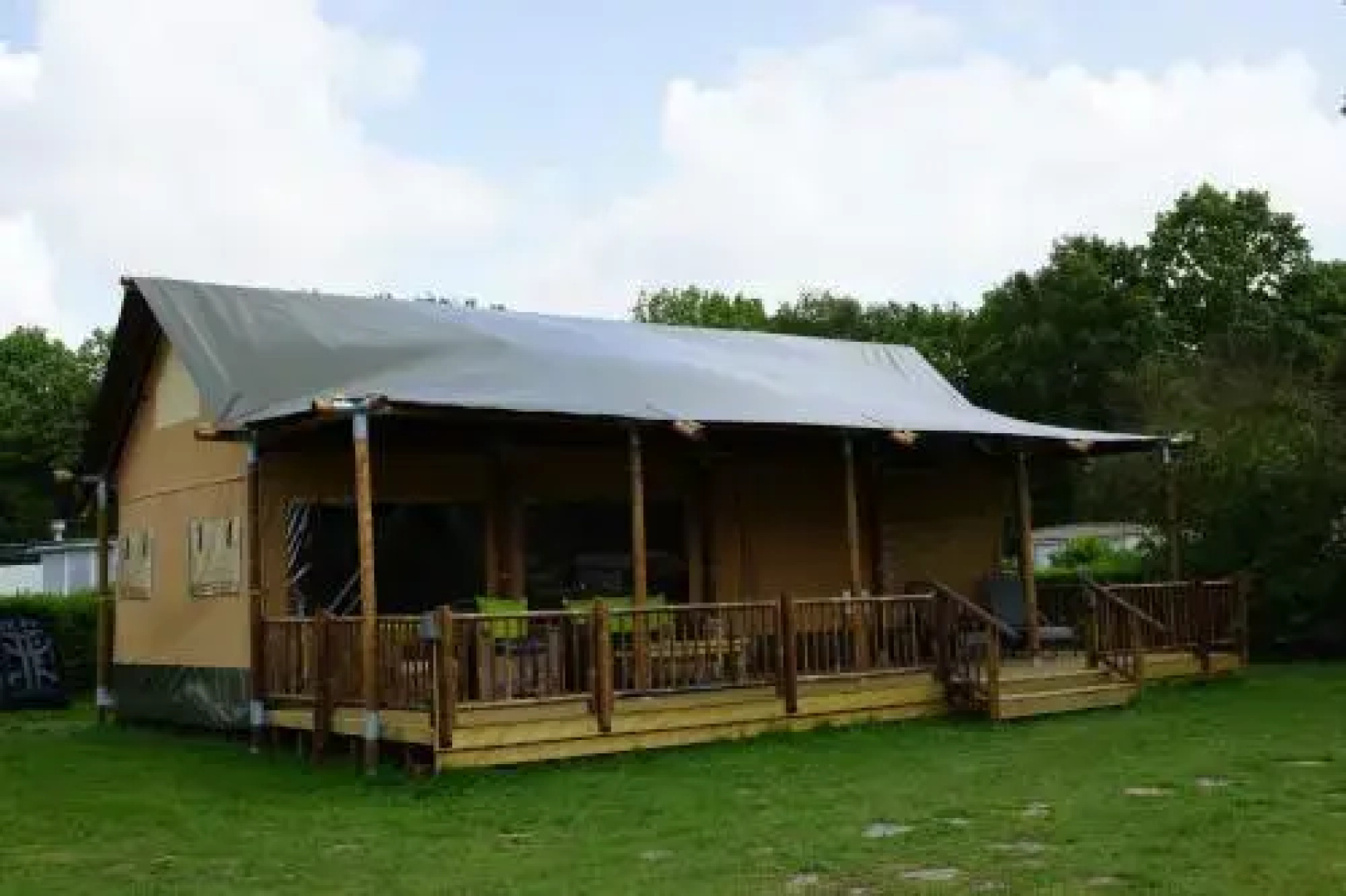 Nijlpaard en Giraf