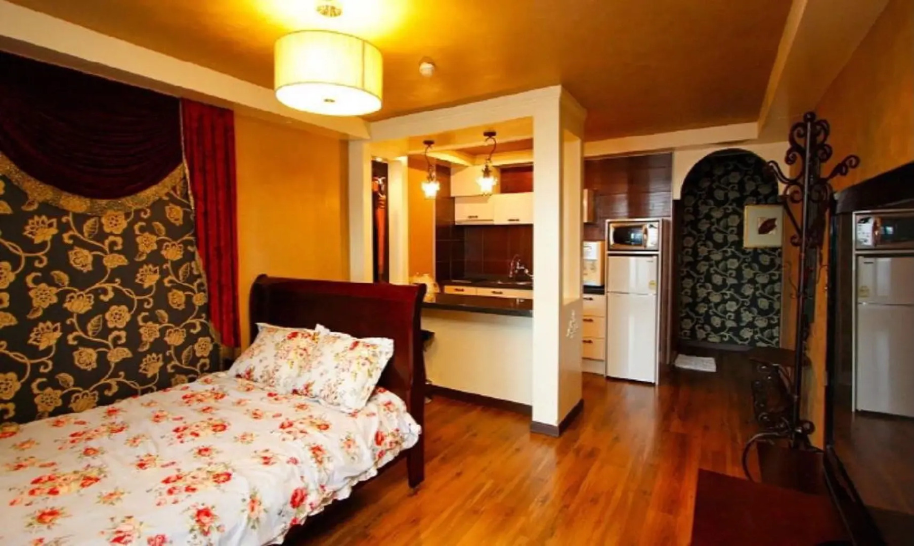 Marina Beach Pension