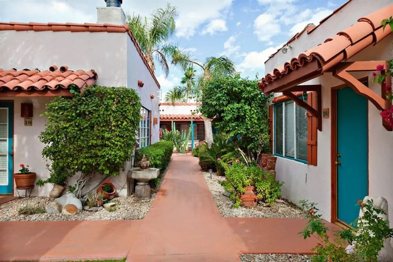 Casitas Laquita A Women's Resort (отель для женщин)