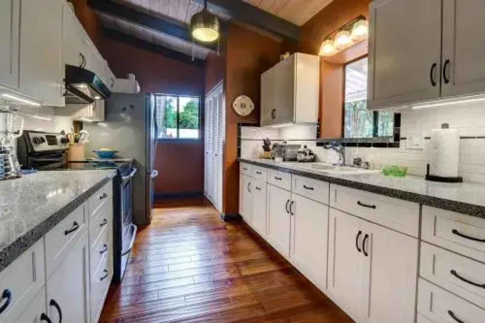 Hale Oliveira - 2 Br Home