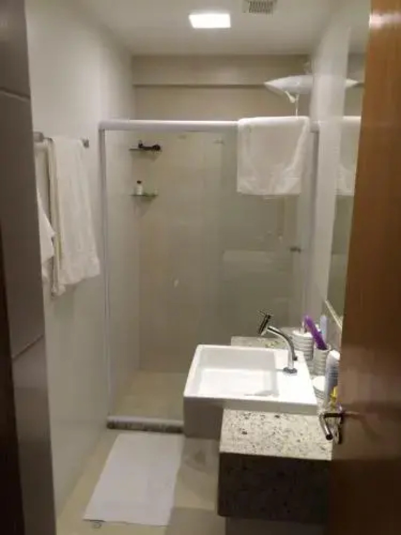 Lindo Apto 2/4 em Guarajuba