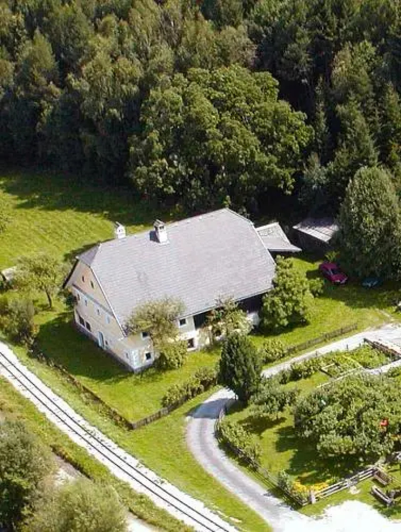 Alter WIrt First Floor Apartment