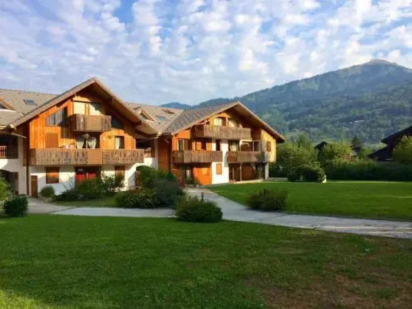 Alps Accommodation - Residence Pas au Loup