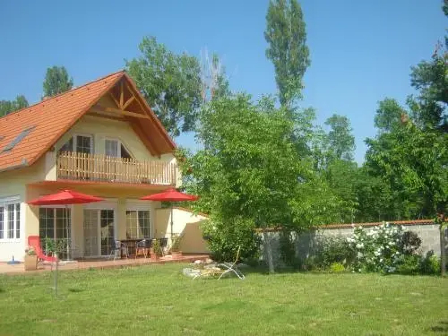 Benaja Swiss Nyaralóház