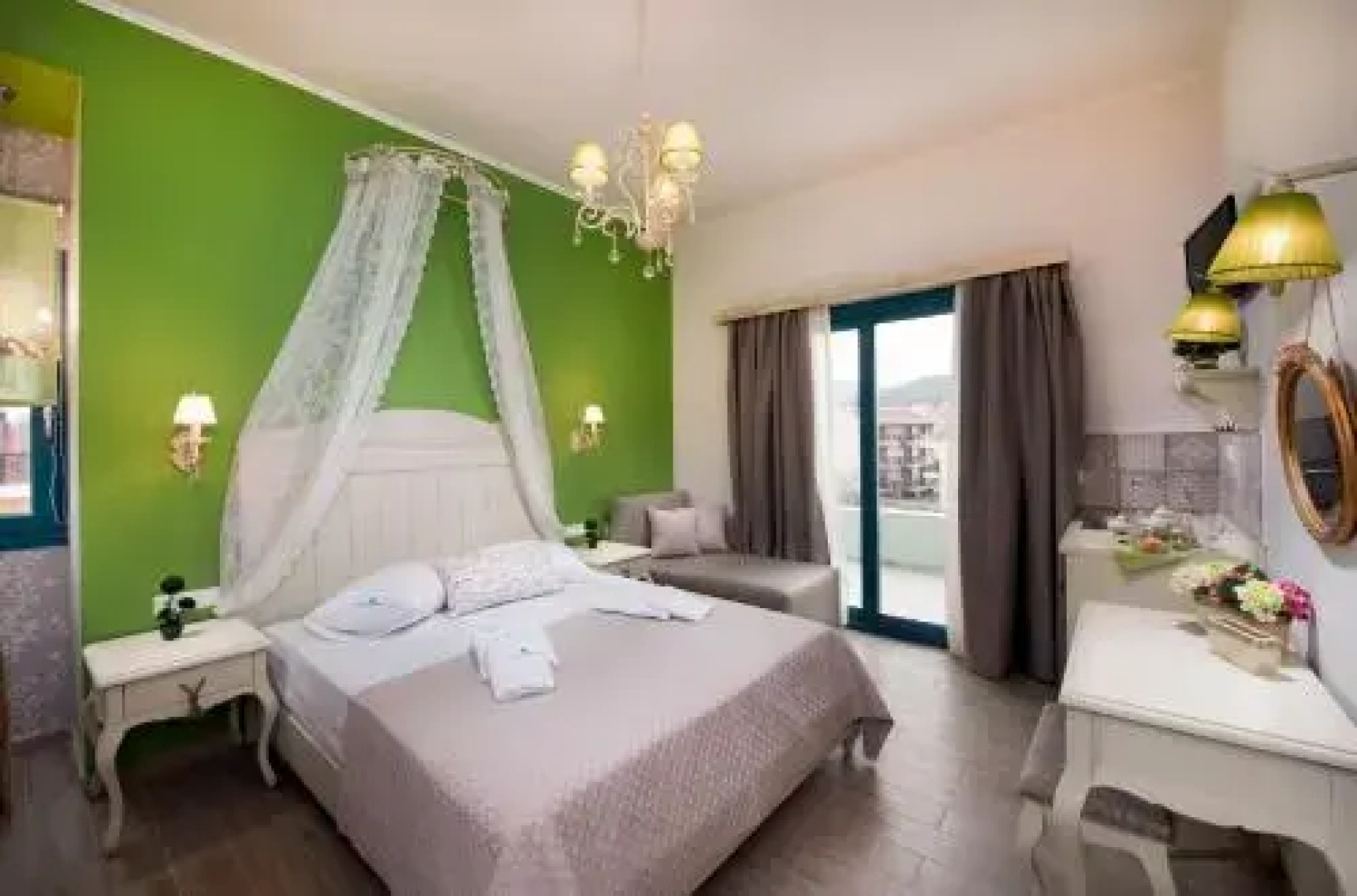 Villa Anthelion