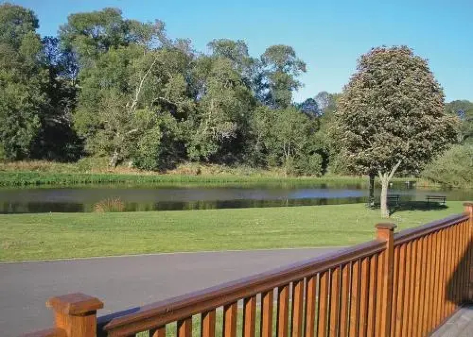 Lakeside Retreat