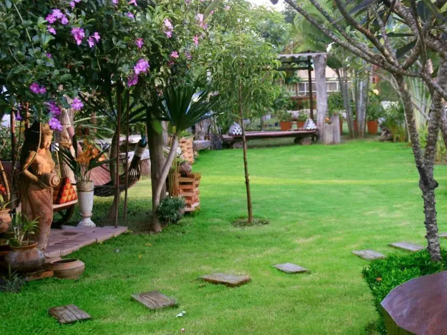 Ruen Mai Ngam Resort