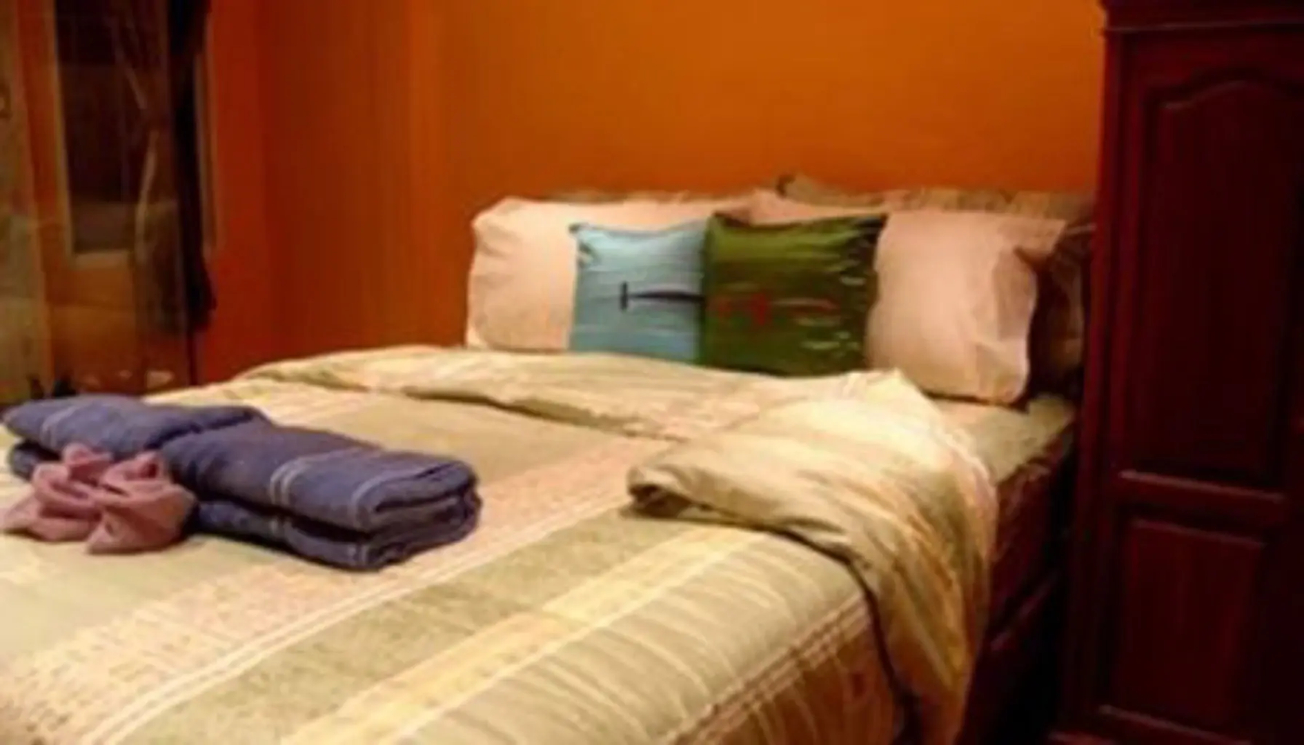 The Bee & B Guest House