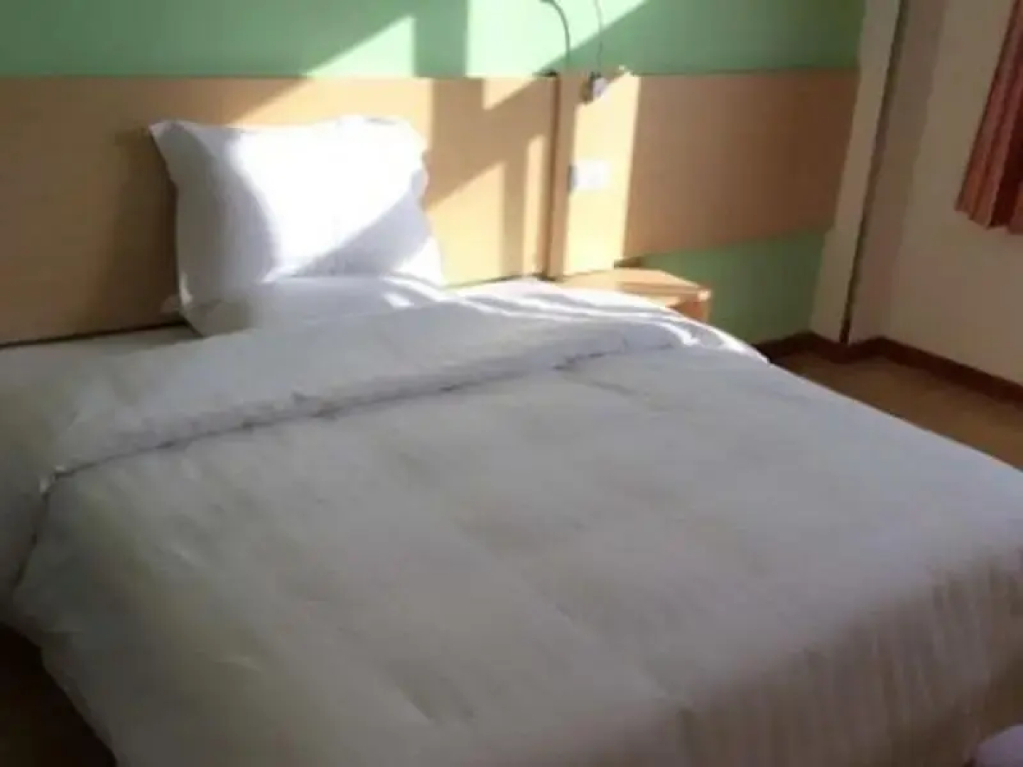 7 Days Inn Baoding Quyang Taihang Road Bus station Branch Hotel