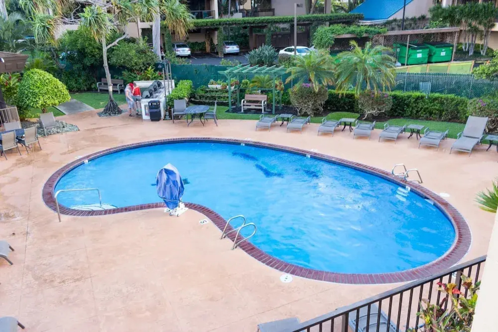 Valley Isle 602 by RedAwning