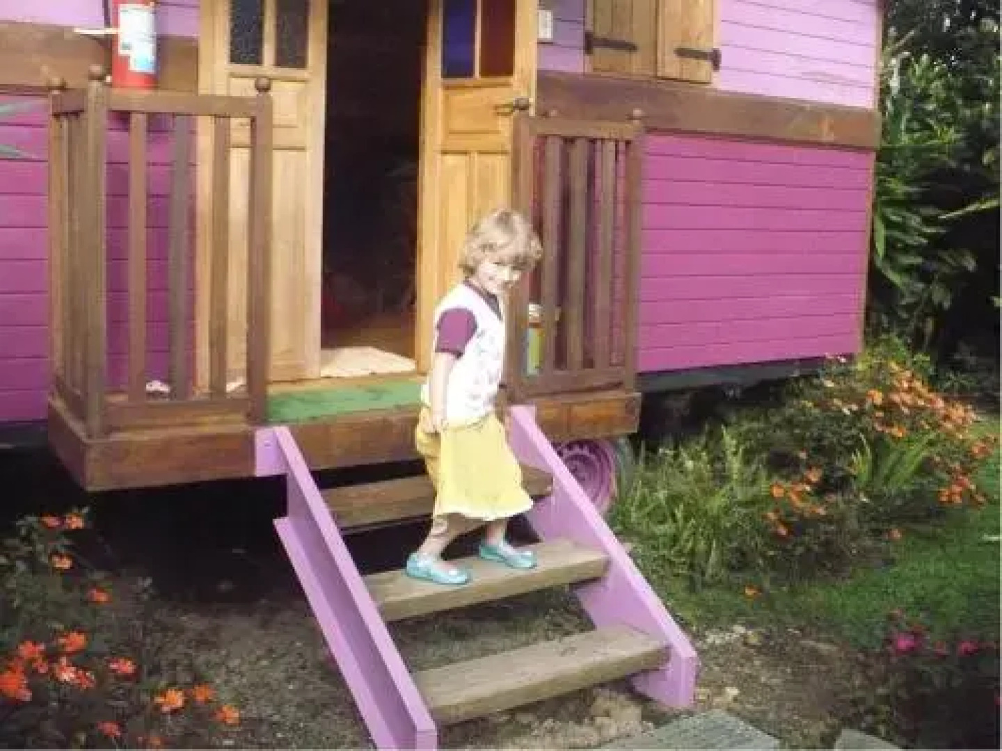 Hosteria La Roulotte Mindo