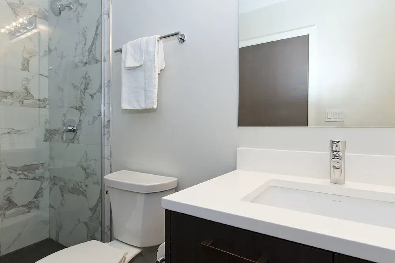 Spacious 4BR in Wrigleyville by Sonder