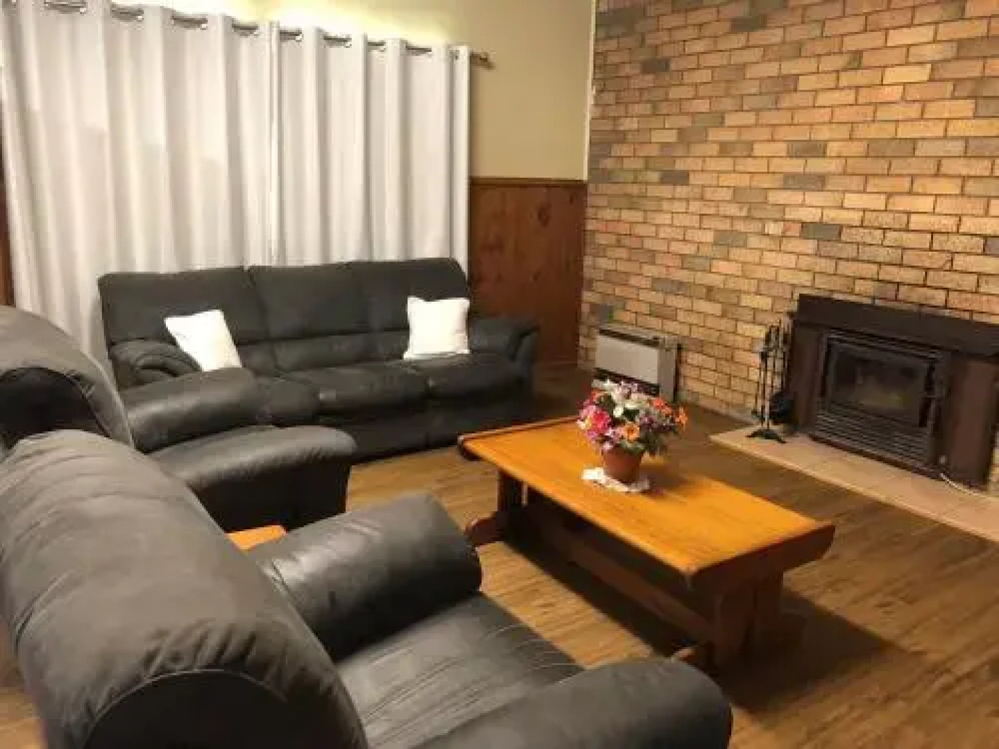 Riverland Holiday Cottage