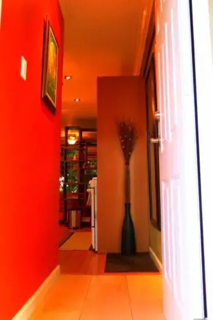 Choose To Be Happy at Seymour # 9 and 16 - Studio Apartments
