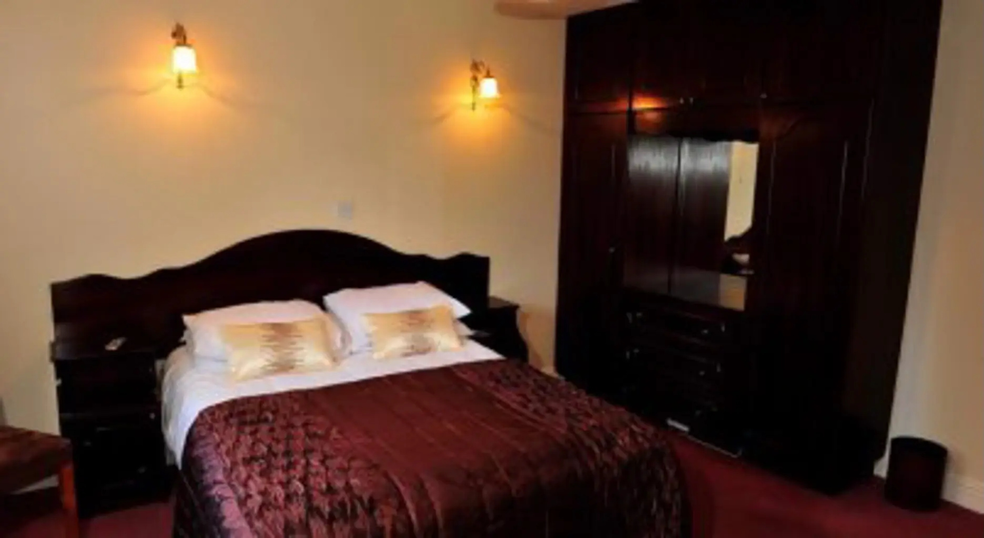 Dundrum House