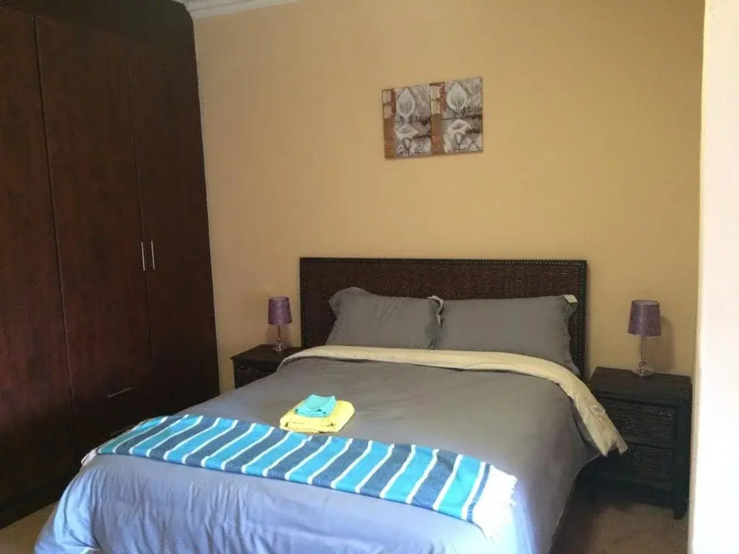 Skyhawk Guesthouse