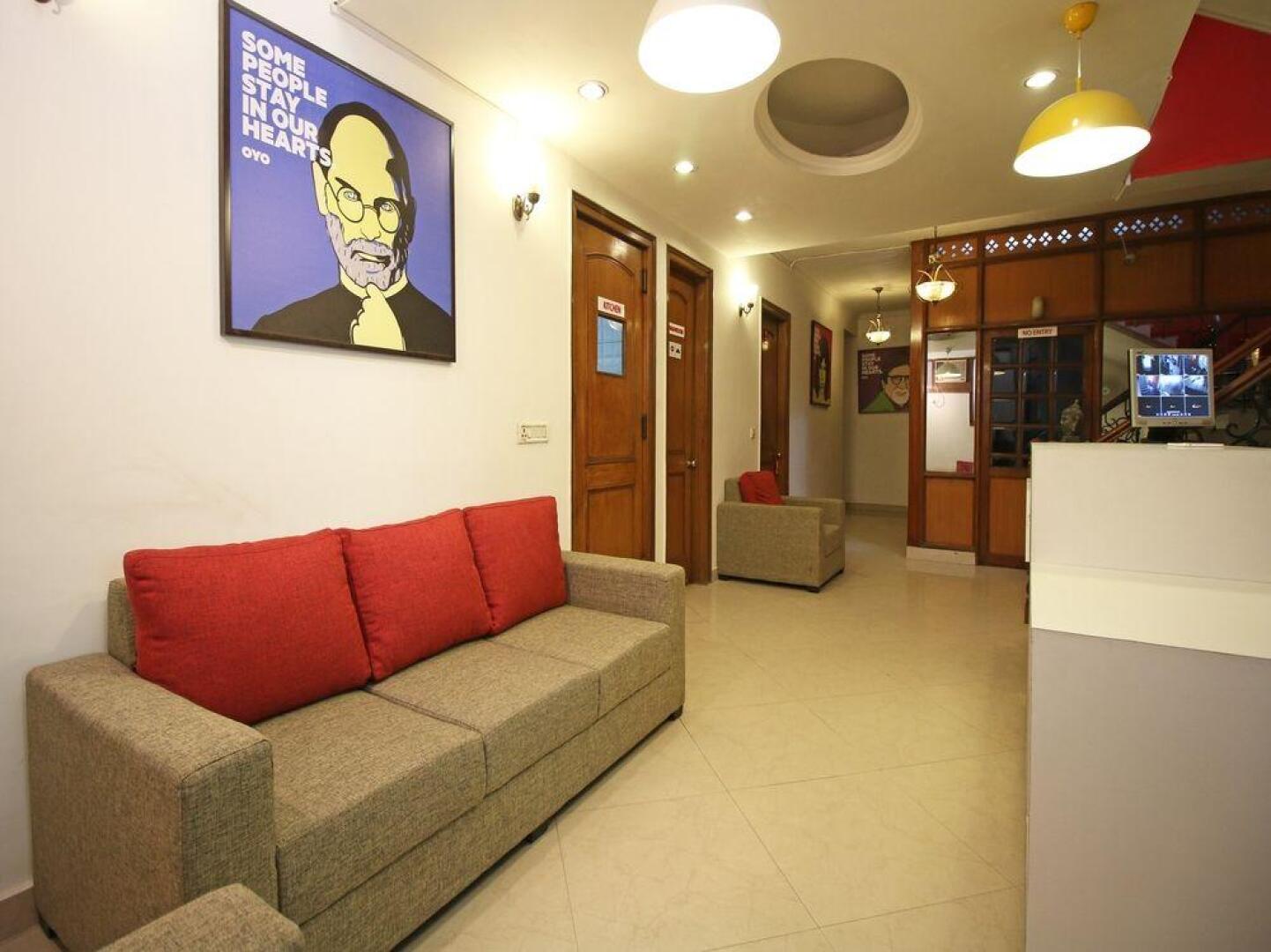 OYO Flagship Guru Dronacharya