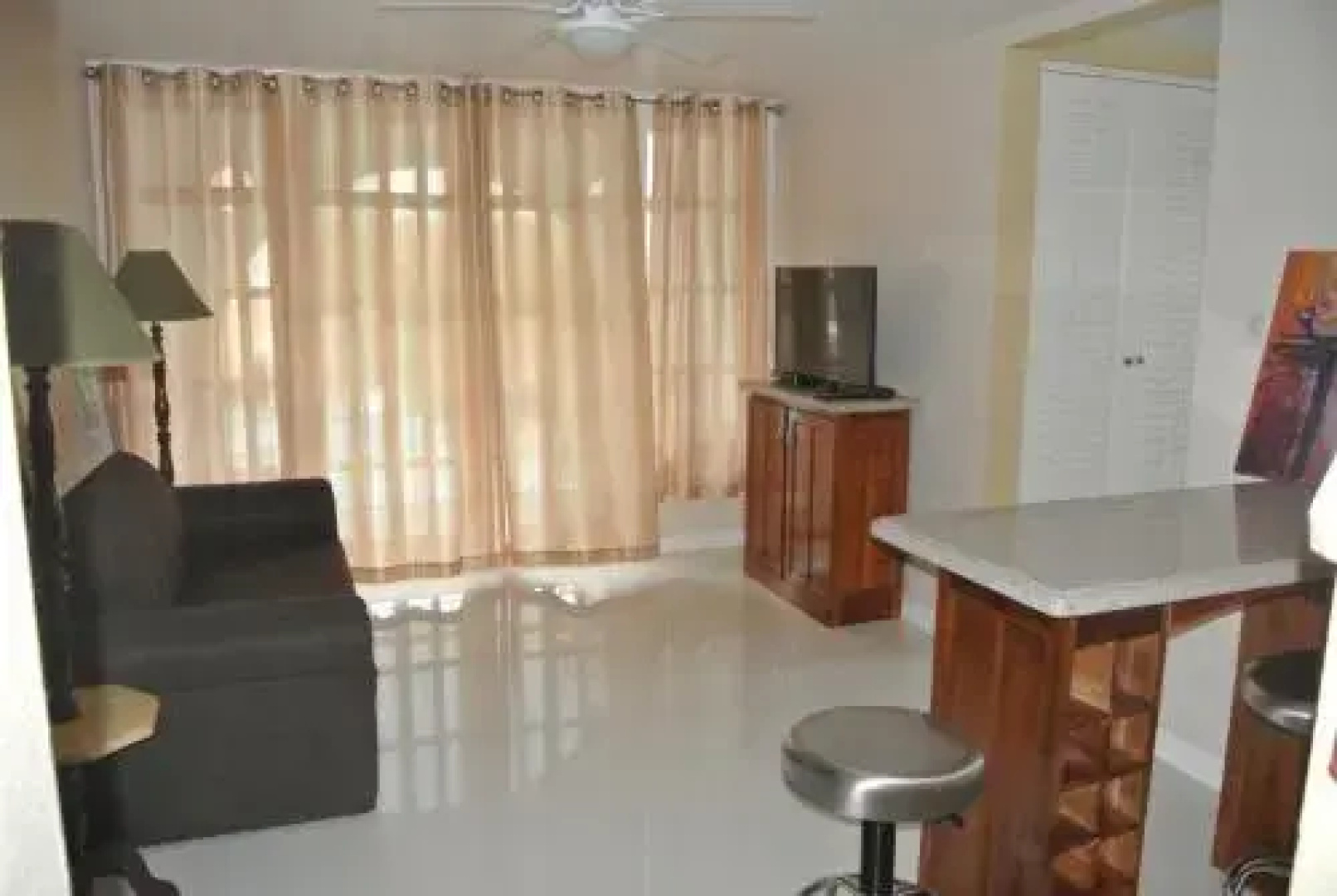 Beach One Bedroom Suite 13