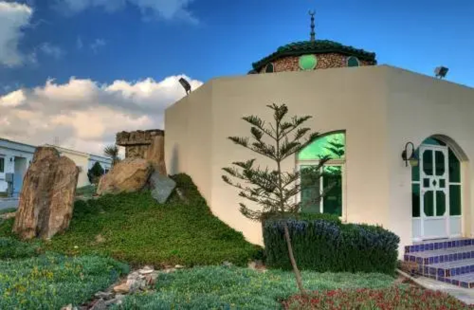 Raghdan Village