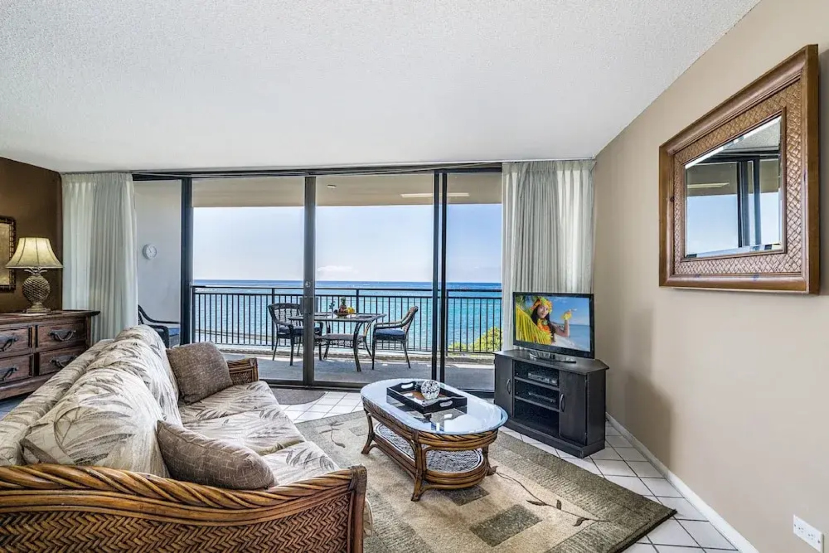 Kona Alii 304 by RedAwning