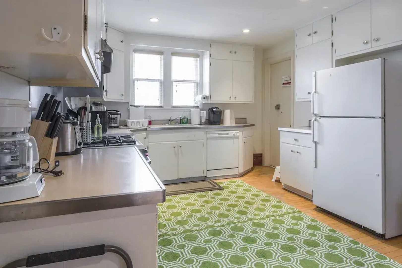 House with 2 King Beds, 4K TV & Wifi