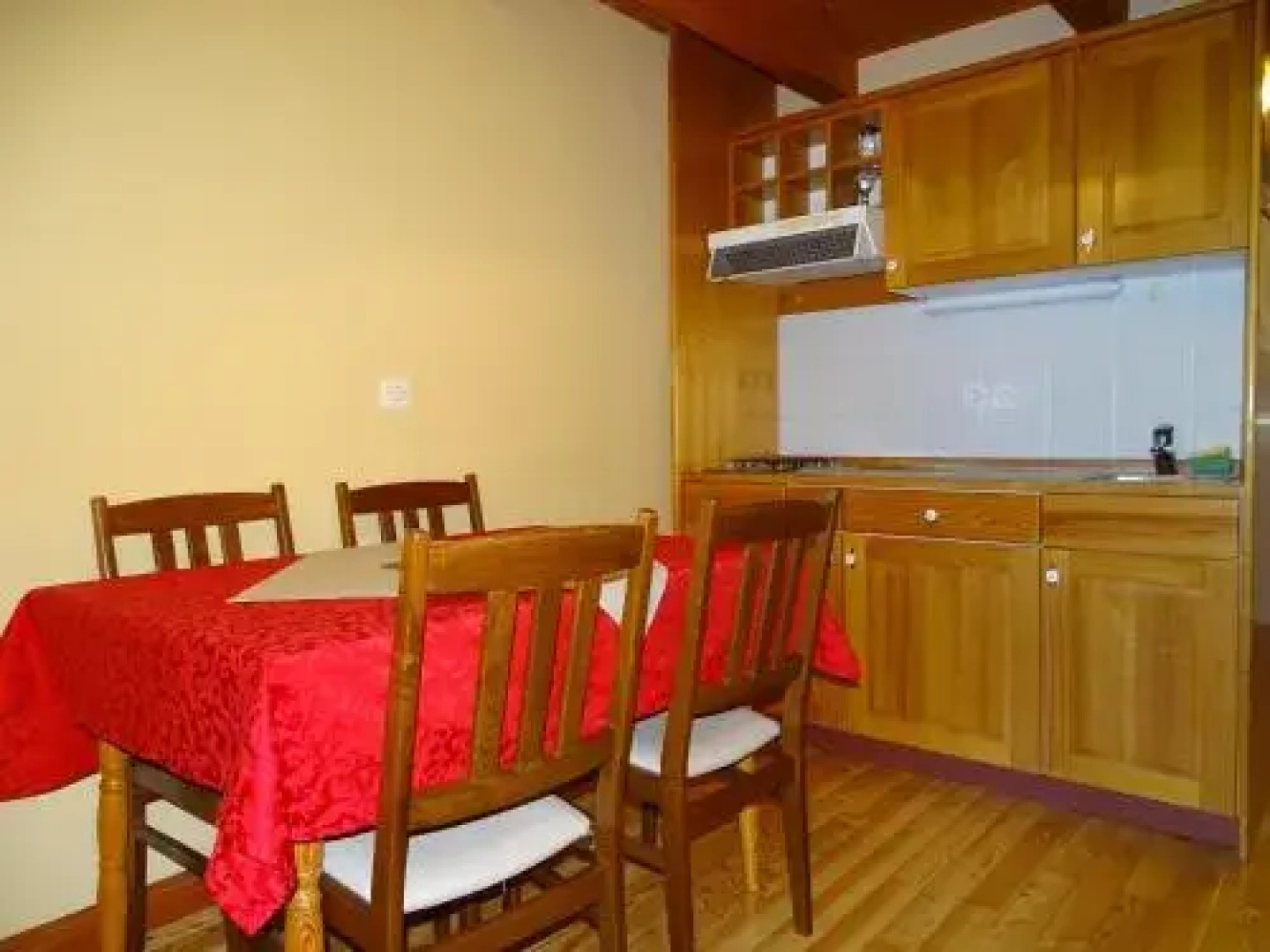 Apartments Posestvo Grad Prestranek