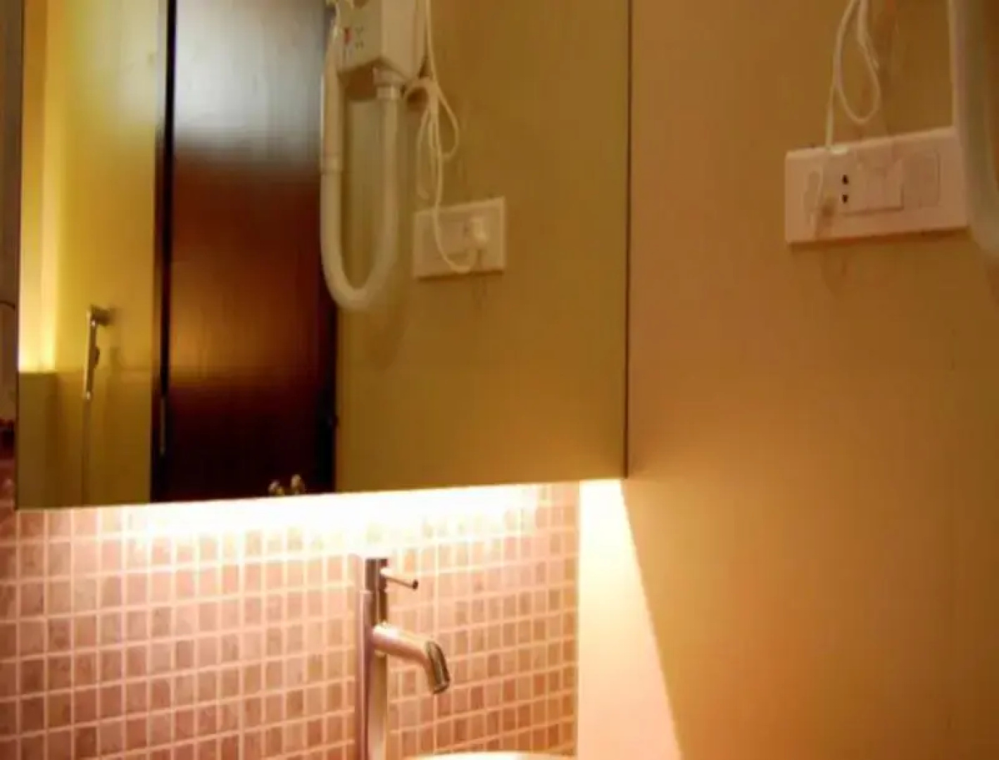 GreenLeaf Resort & Spa Ganpatipule